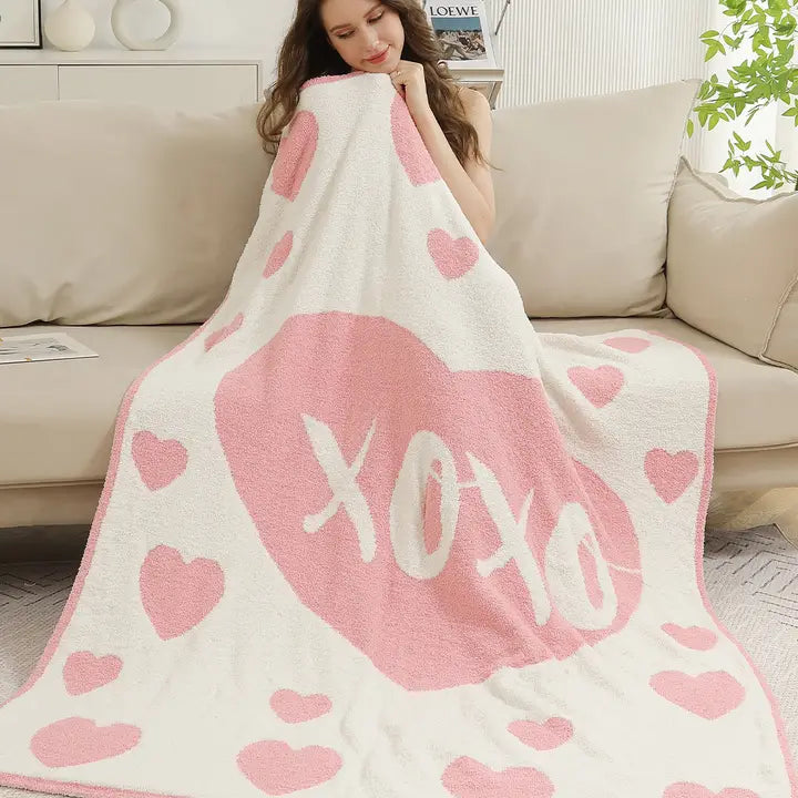 XOXO & Heart Print Cozy Throw Blanket